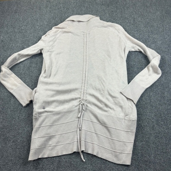 LULULEMON Women’s Blush Pink Transformation Wrap heathered dune/white size: 6 - Picture 3 of 9